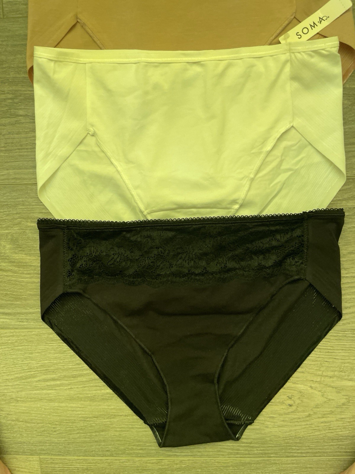 $72 Soma High Leg Panty Lot ~ 4 Pairs ~Large~Vanishing Edge~ No Show~NWT❤️