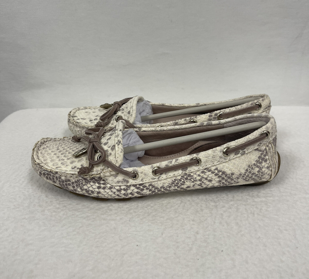 Vince Camuto Pinna Driving Moccasin Flats in Snakeskin Womens Size 5.5 NWT