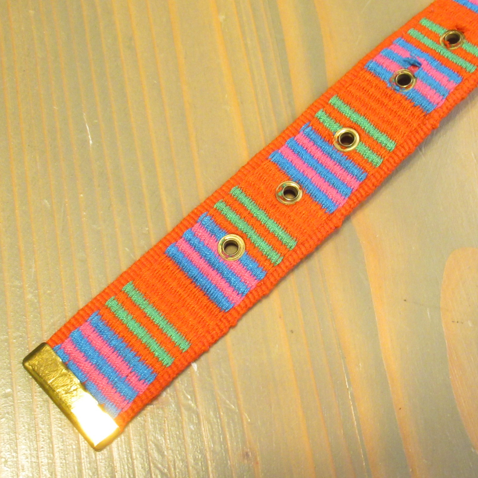 Liz Claiborne Embroiderd Belt L Red Blue Purple Striped Gold Tone Buckle Tip