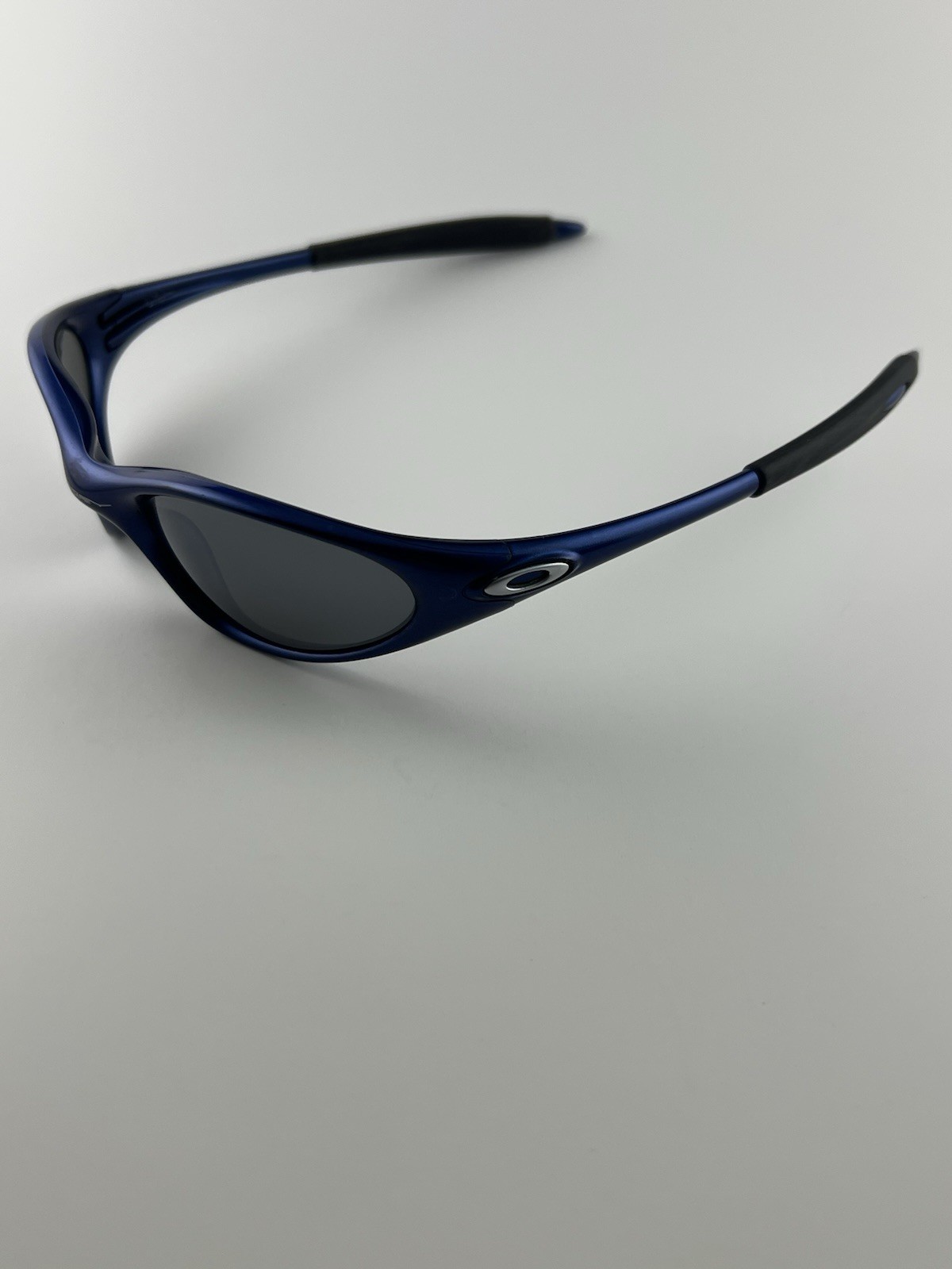 Oakley Minute 1.0 Code Blue Frame Black Iridium Lens 04-094 Silver Icons RARE
