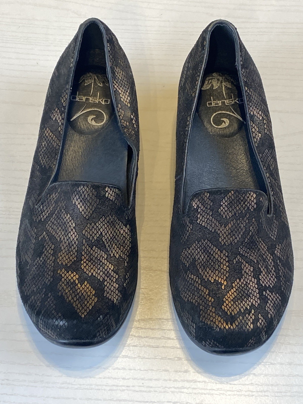 Dansko Women’s Olivia Loafer Size 37 (EU)/6.5-7 (US) Shoe Black Leather Snake