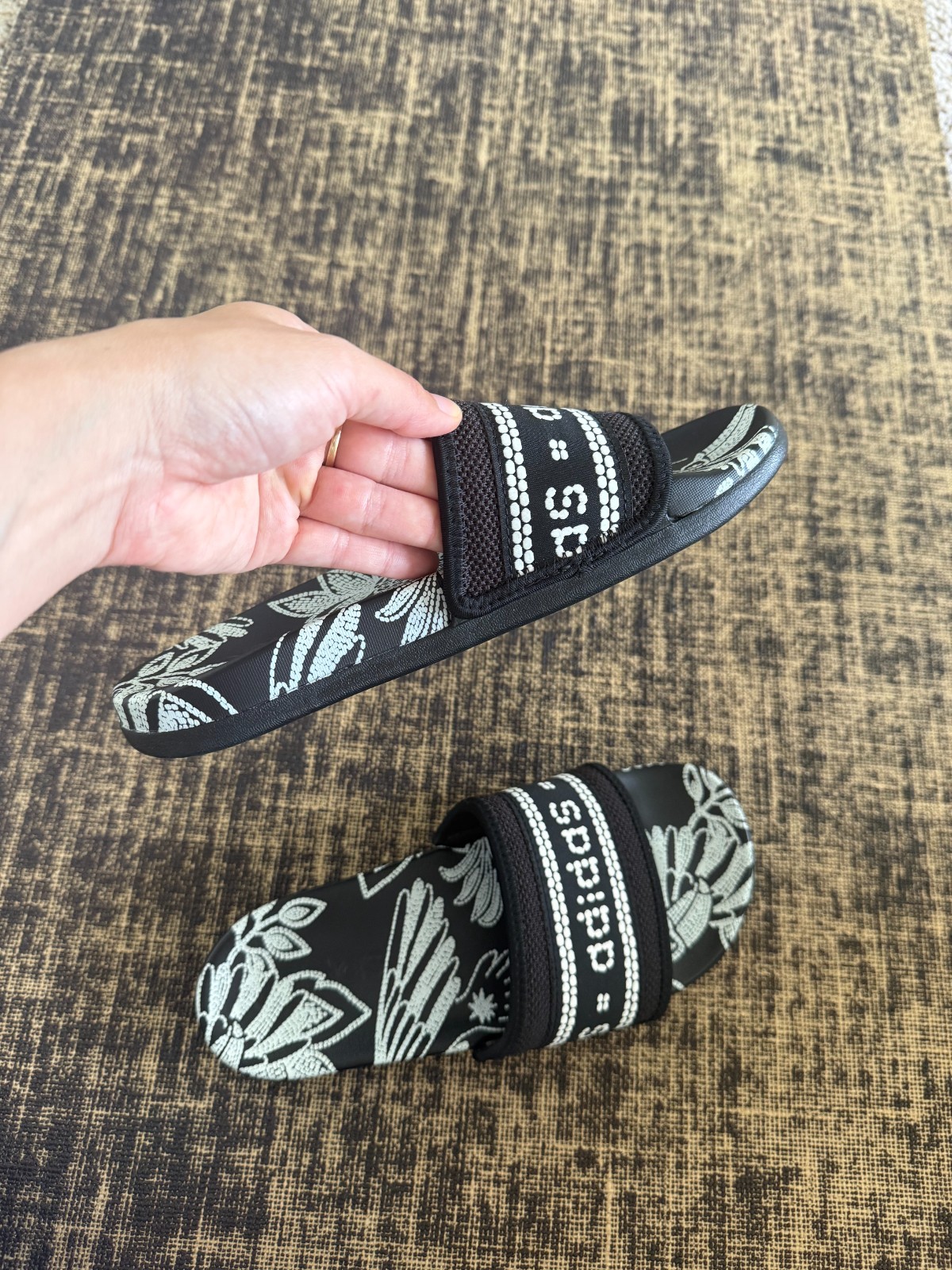 Adidas Slides Women Size 5