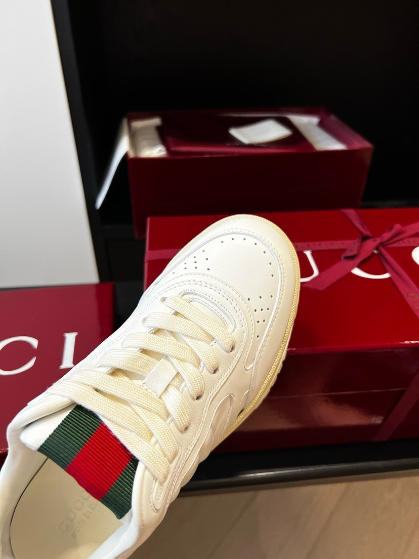 Gucci Men US11.5 White Leather Low Top Sneakers Web Stripe Vintage Thick Sole