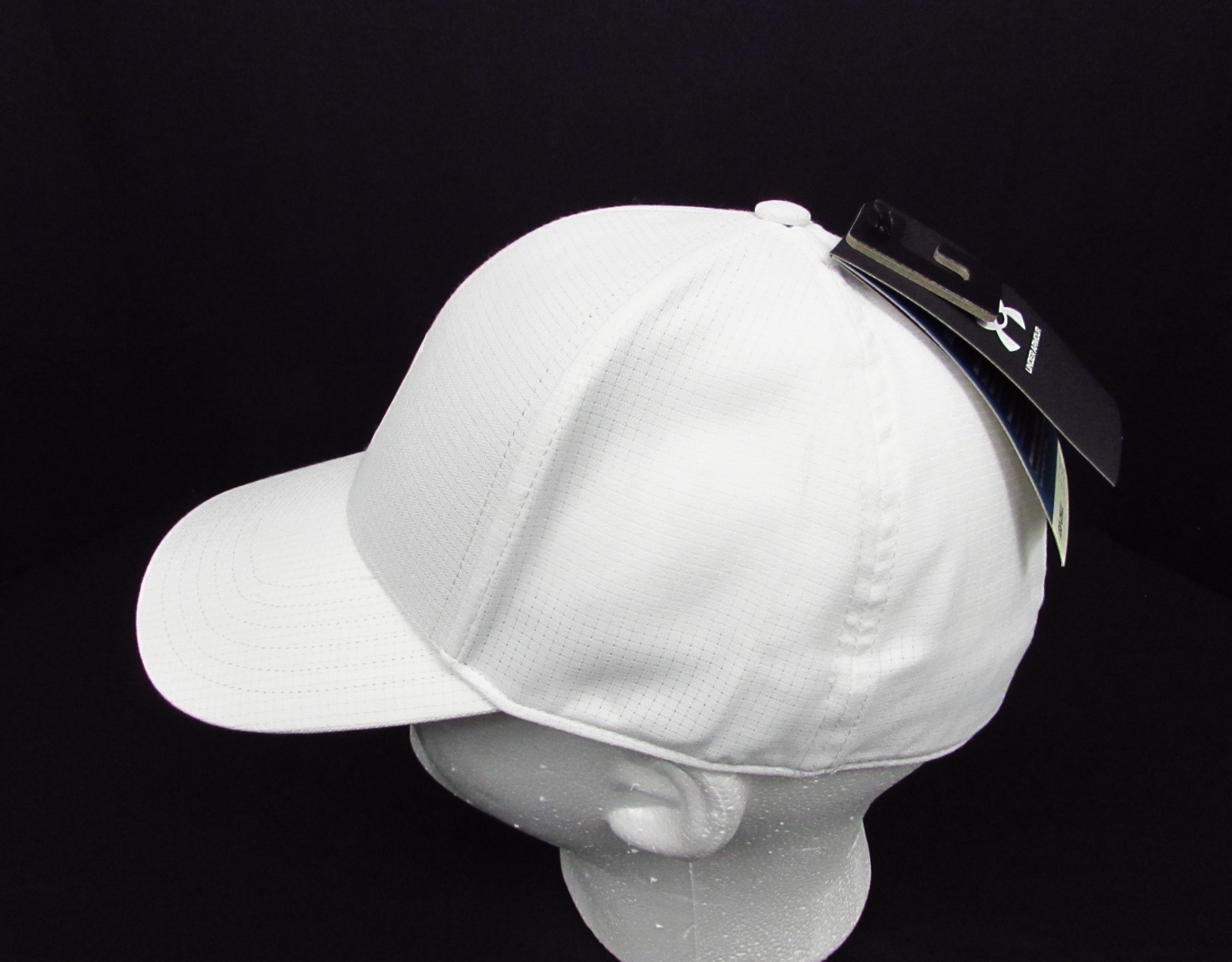 Under Armour Men’s Iso-Chill Vent Stretch White Hat 1383438 100 L/XL NWT.