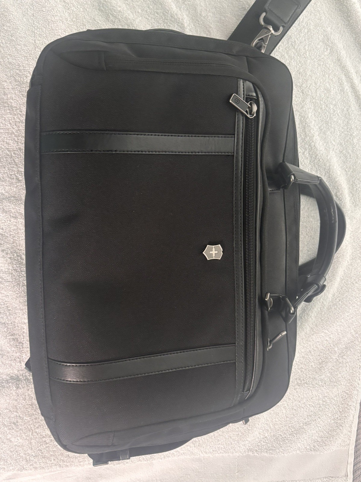 Victorinox Werks professional cordura 2-way laptop bag backpack $400ish if new