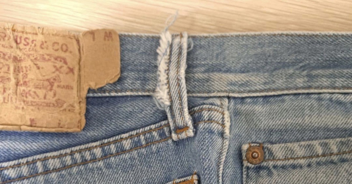 Levi’s 501 80s Vintage Valencia Selvedge Redline Jeans W30 L34 Made USA