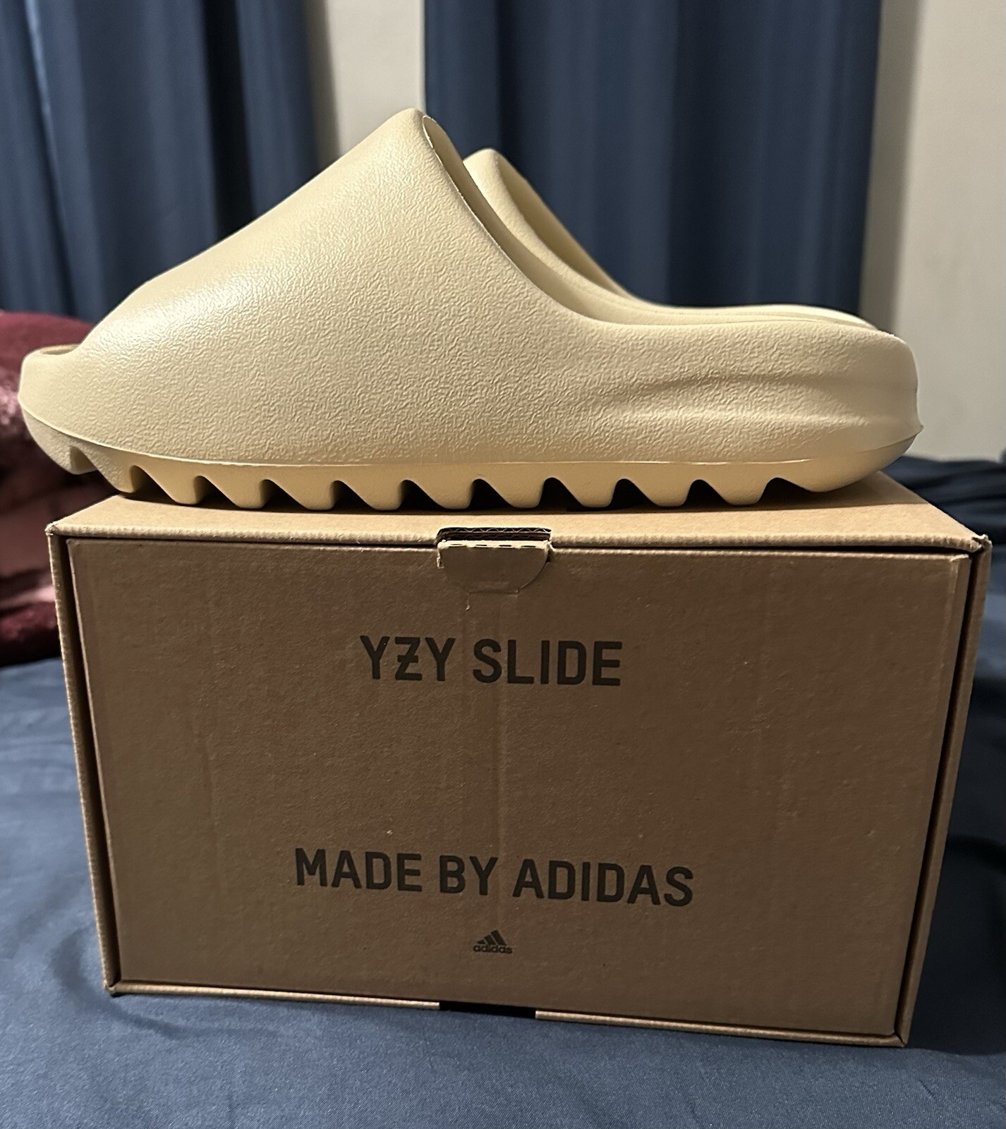 Yeezy Slide Bone FZ5897