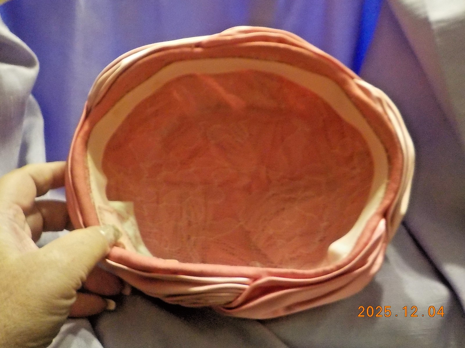 Vtg women 2 tone Pink SATIN fabric Hat by Mr. Stanley 20.75″