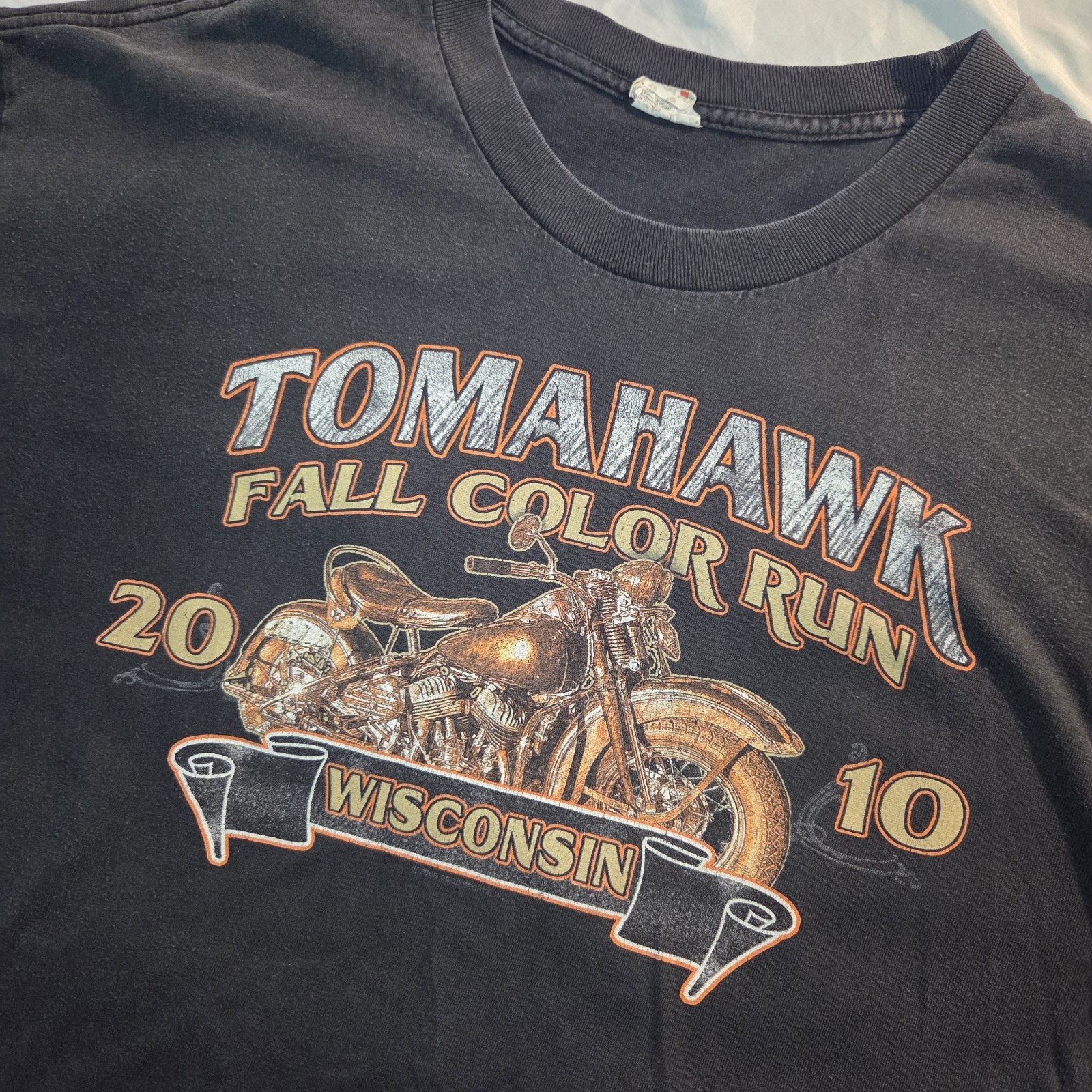Tomahawk Fall Color Run Wisconsin 2010 Black T-Shirt See notes for size L or XL?