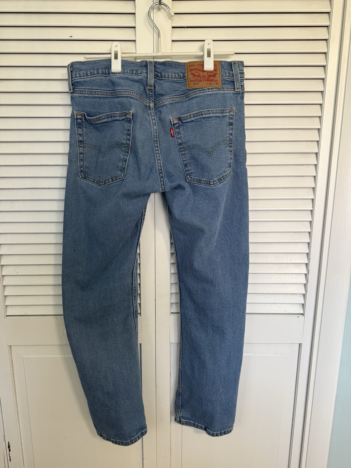 Levi’s 513 Slim Straight Jeans Men’s W31 L30 Medium Light Wash Denim EUC