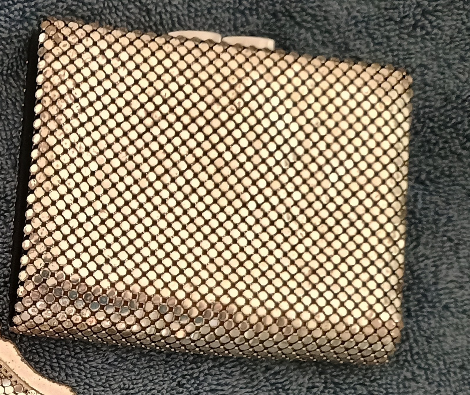 VINTAGE SILVER MESH 3pc SET – PURSE, CHANGE PURSE, KEY HOLDER CIRCA 40s-50s