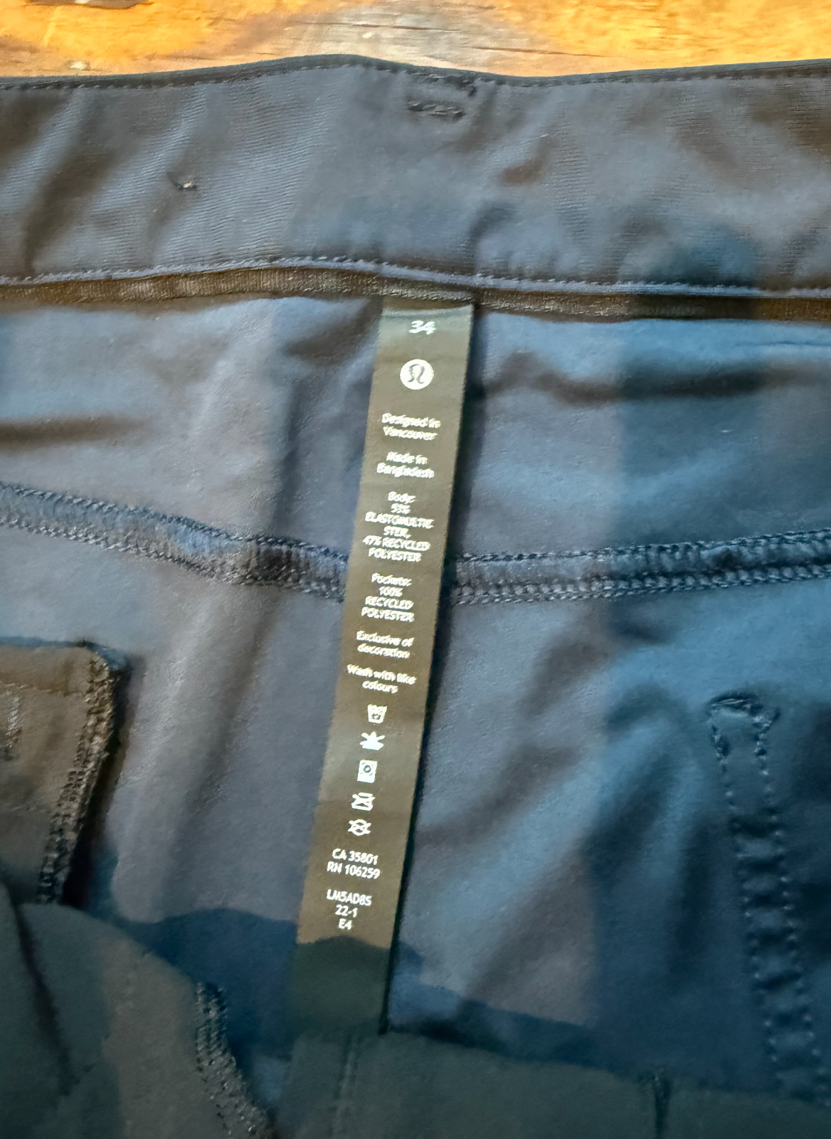 Lululemon ABC 5 Pocket Pant Warpstreme Nautical Navy Men Size 34 Short 34×26 EUC