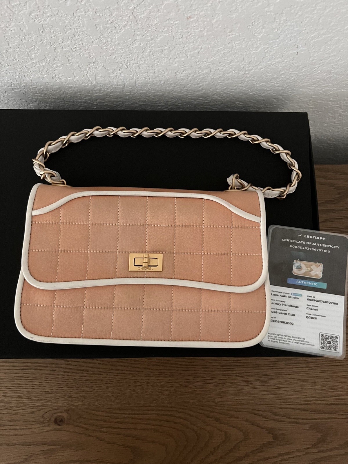 CHANEL Vintage Peach Pink Satin Chocolate Bar Flap shoulder bag