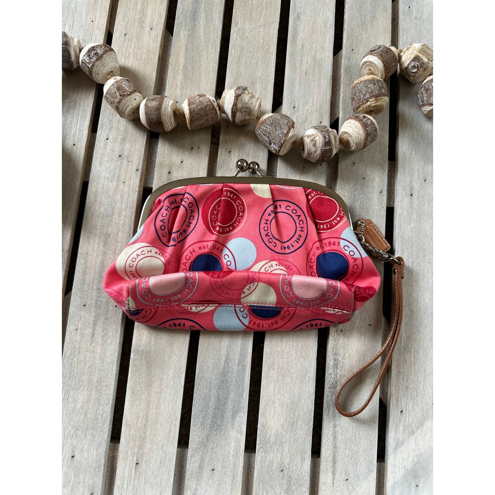 Rare Coach Leah Kisslock Wristlet Pink Coin Pouch Clutch