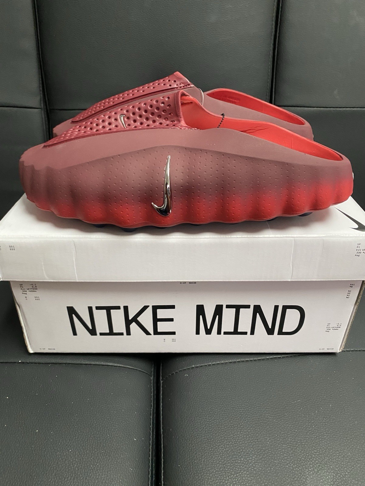 Nike Mind 001 Men’s Slide Sandals Rubber Upper Red Logo US 10 (EU 44)