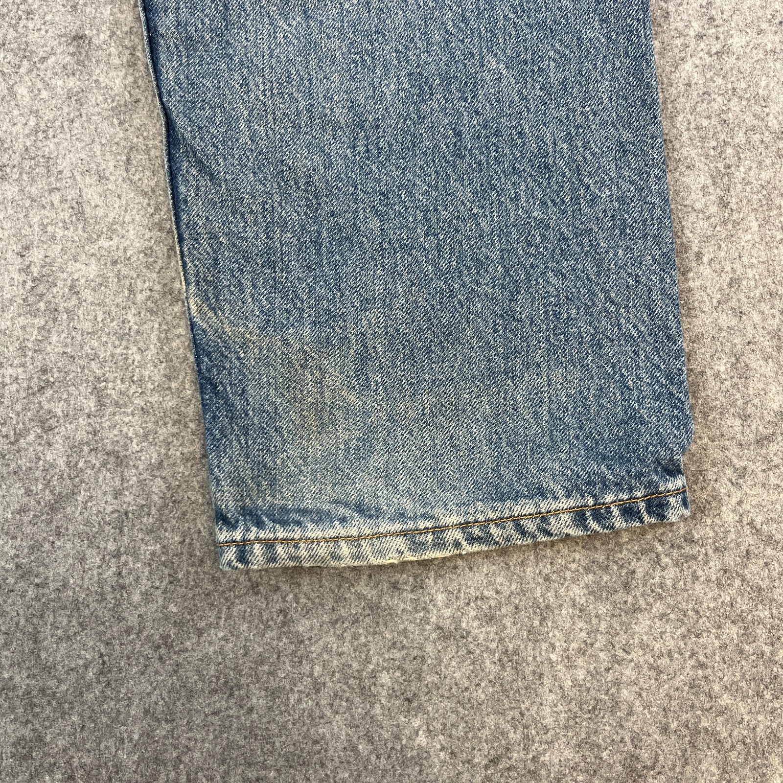 Vintage Levi’s 615 Mens Jeans Regular Straight 36 30 Mid Blue Orange Tab 90s