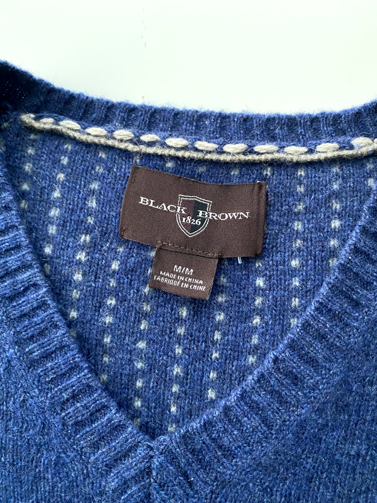 Lambswool, Navy, Black Brown 1826 Men’s V-Neck Sweater Sz M