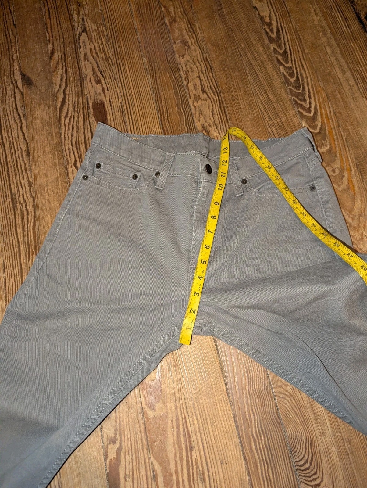 Levi’s 513 Slim Straight Jeans Size 32 Gray Denim 30.5″ Inseam Cotton