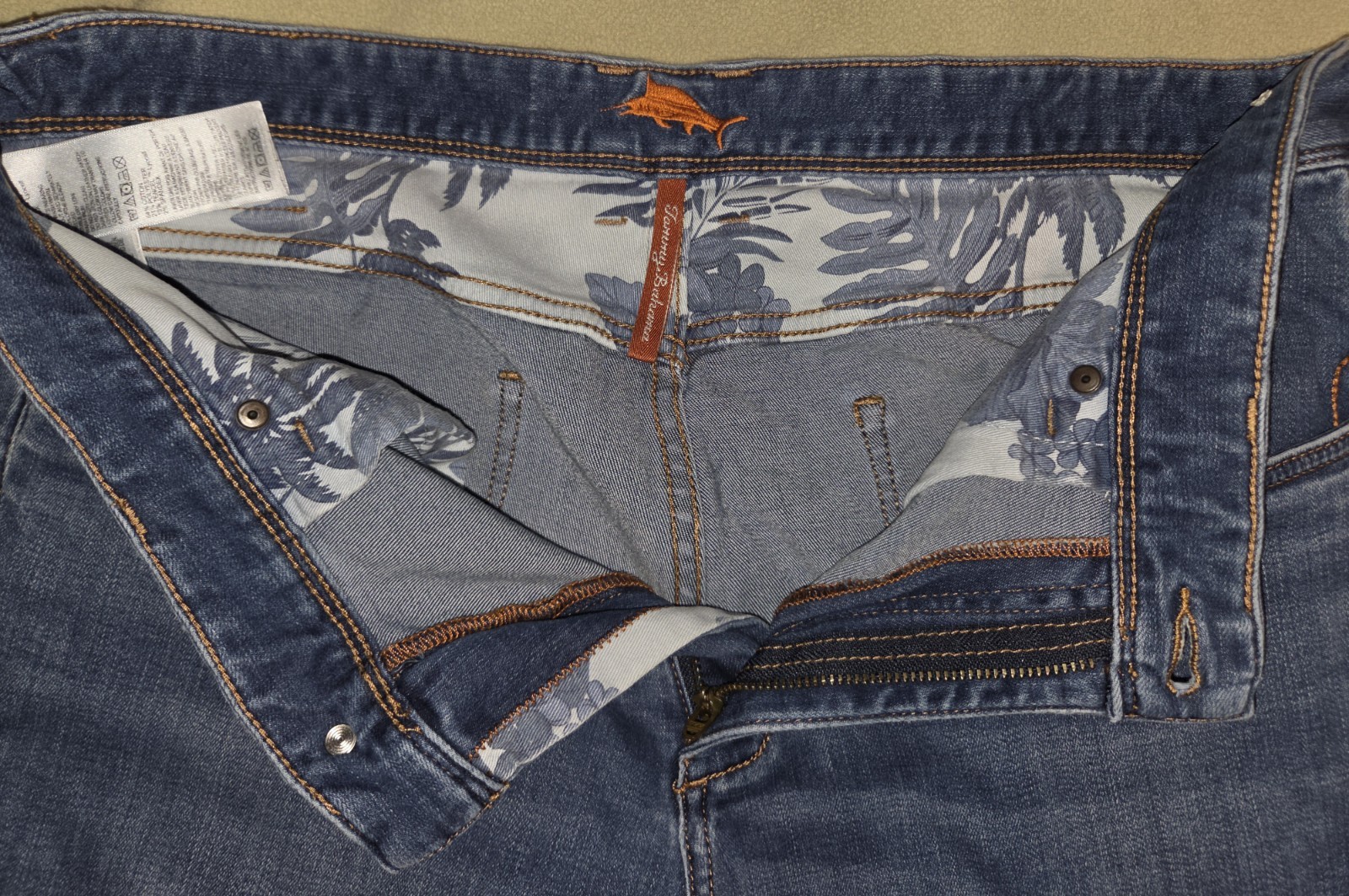 Tommy Bahama Antigua Cove Authentic Jeans – Blue Jeans, 34/32 Men’s Size
