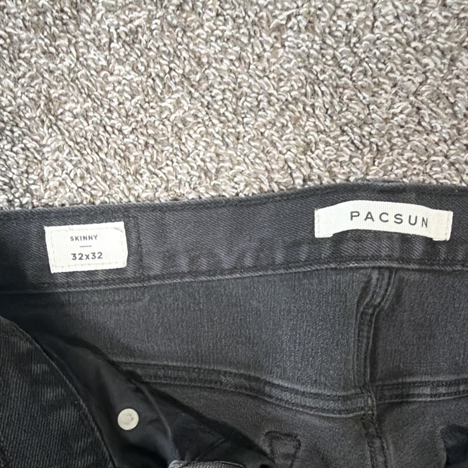 PacSun Men’s Black Skinny Fit Distressed Stretch Denim Jeans Dark Wash 5-Pocket