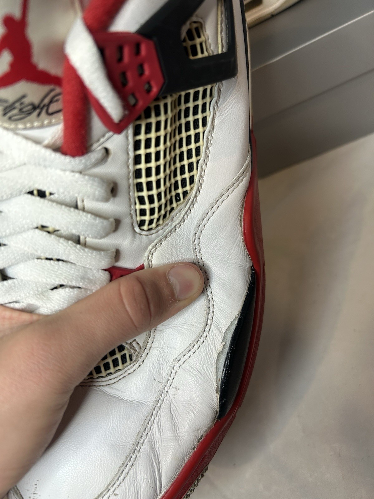 Size 11 – Jordan 4 Retro Fire Red