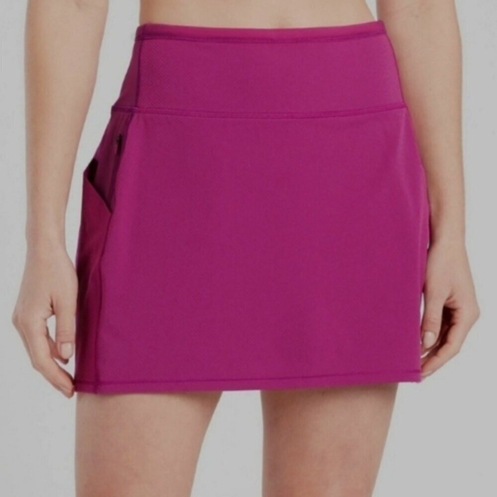 Athleta Action Skort in Dobby 14.5″ Small