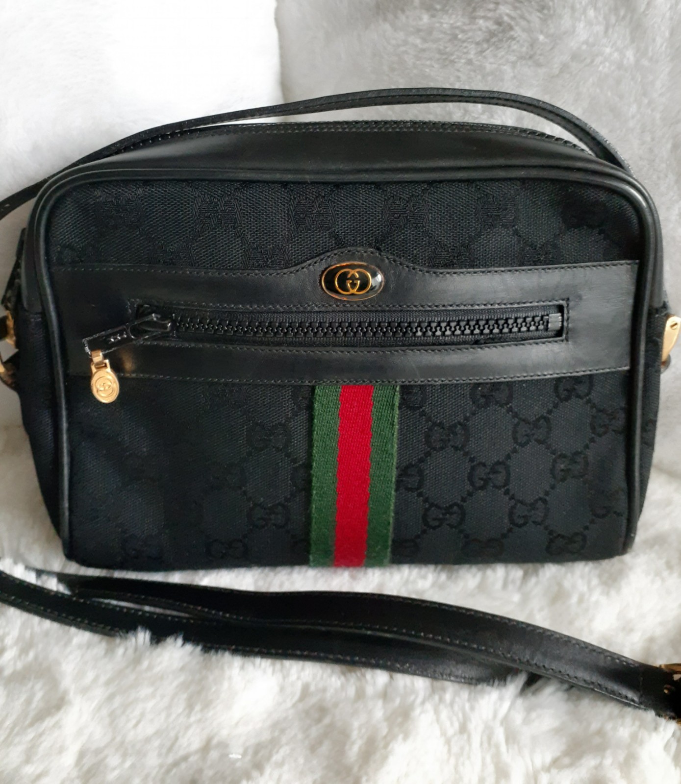 Vintage Designer Ophidia Gucci Crossbody Black W/ Web Sherry Line Pre-Owned Fair