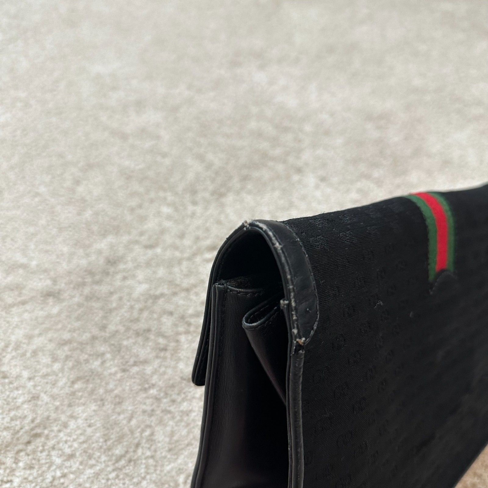 Vintage Gucci GG Monogram Supreme Ophidia Clutch – See Details