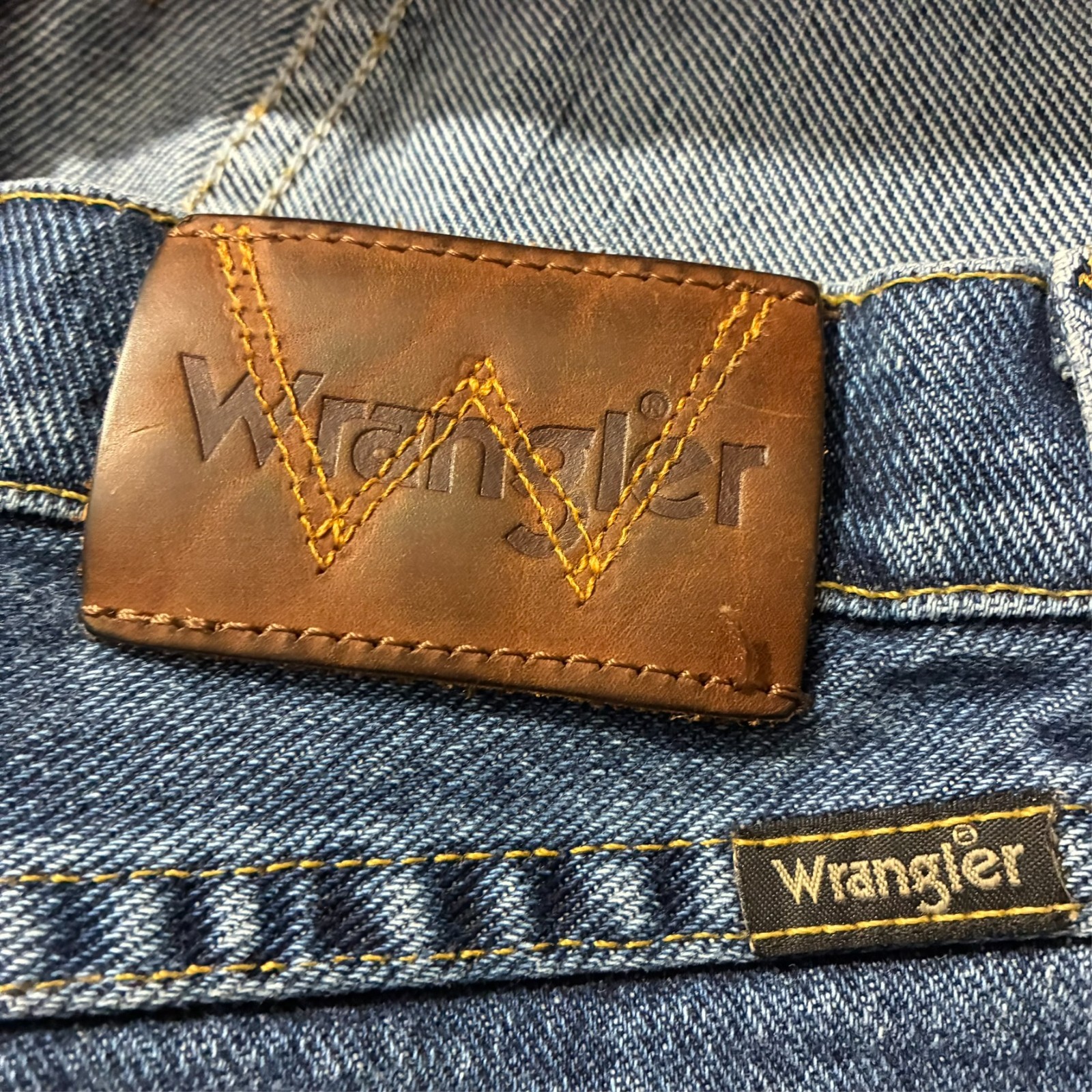 Genuine Wrangler Mens Jeans Size 36×32 Blue Denim Regular Fit Cotton Vintage