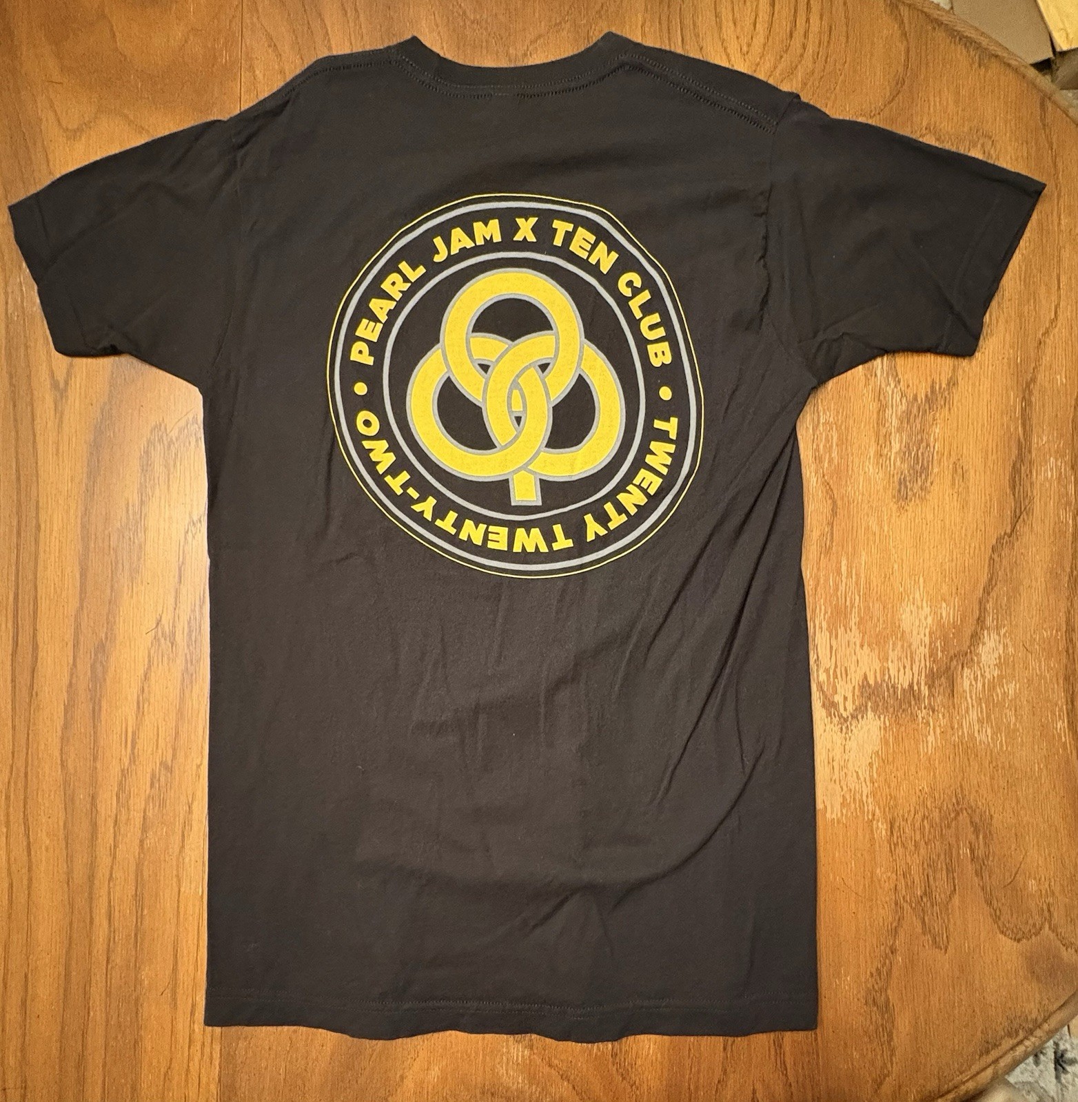 Pearl Jam 2022 Ten Club Fan Official Concert T-Shirt Size Medium