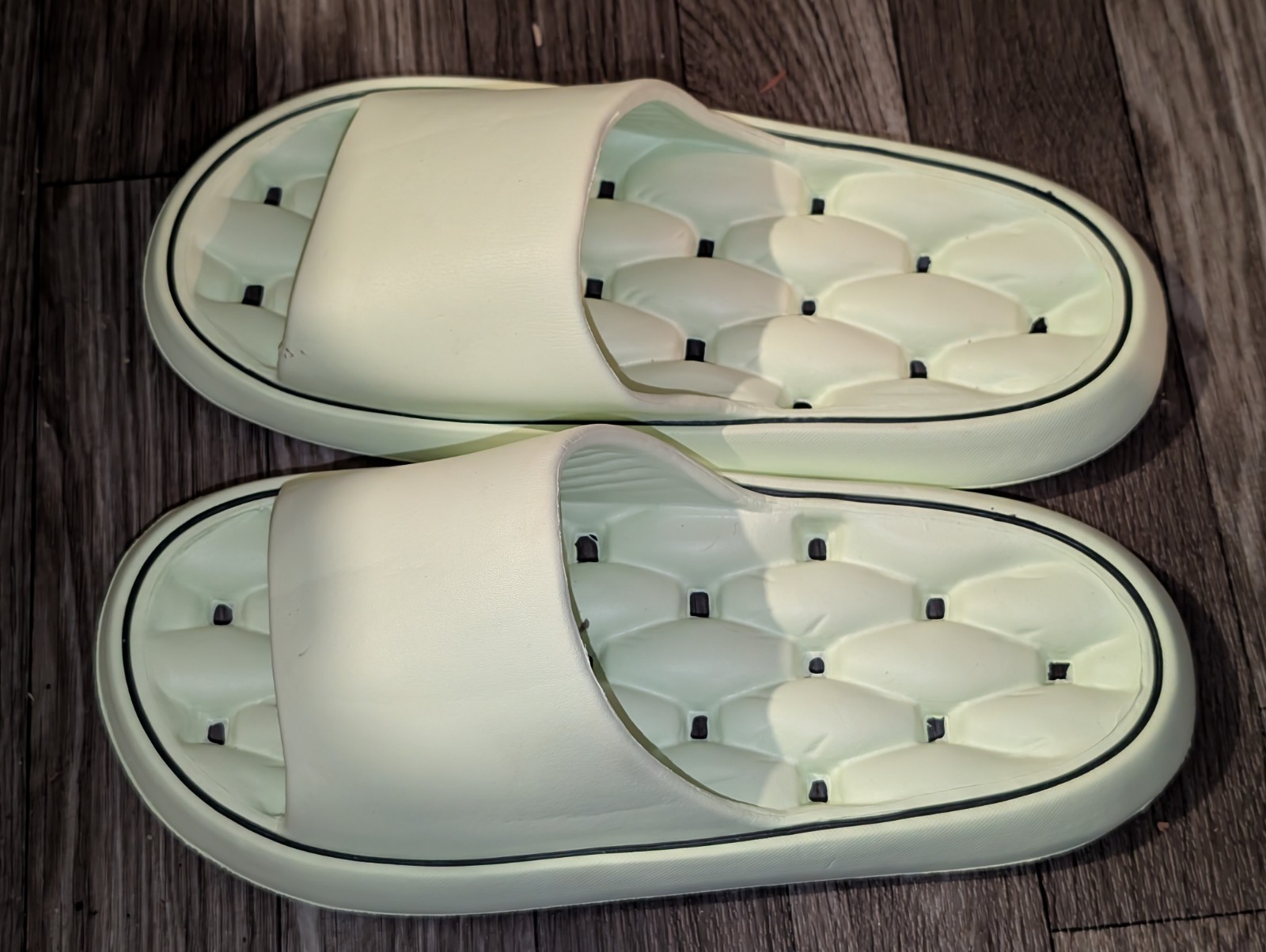 Big Size 42-43 / 270 Bathroom Shower Shoe Slippers EVA Soft Sole Pillow Slide