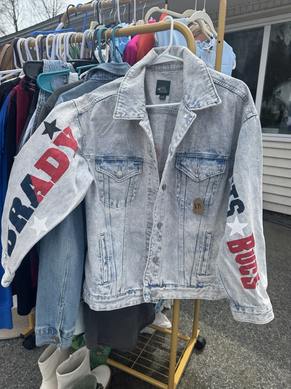 Tom Brady Women’s L Light Wash Blue Jean Jacket Relaxed hand painted jacket