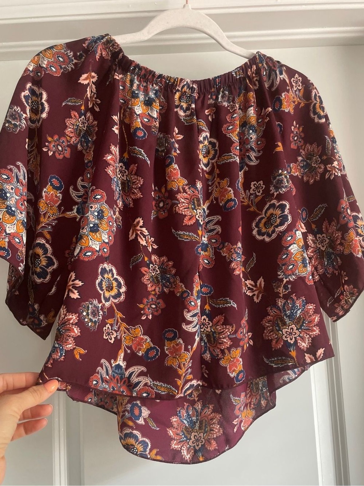 Ambiance Maroon Floral Off Shoulder Blouse Elastic Neck Flowy Top Size Small