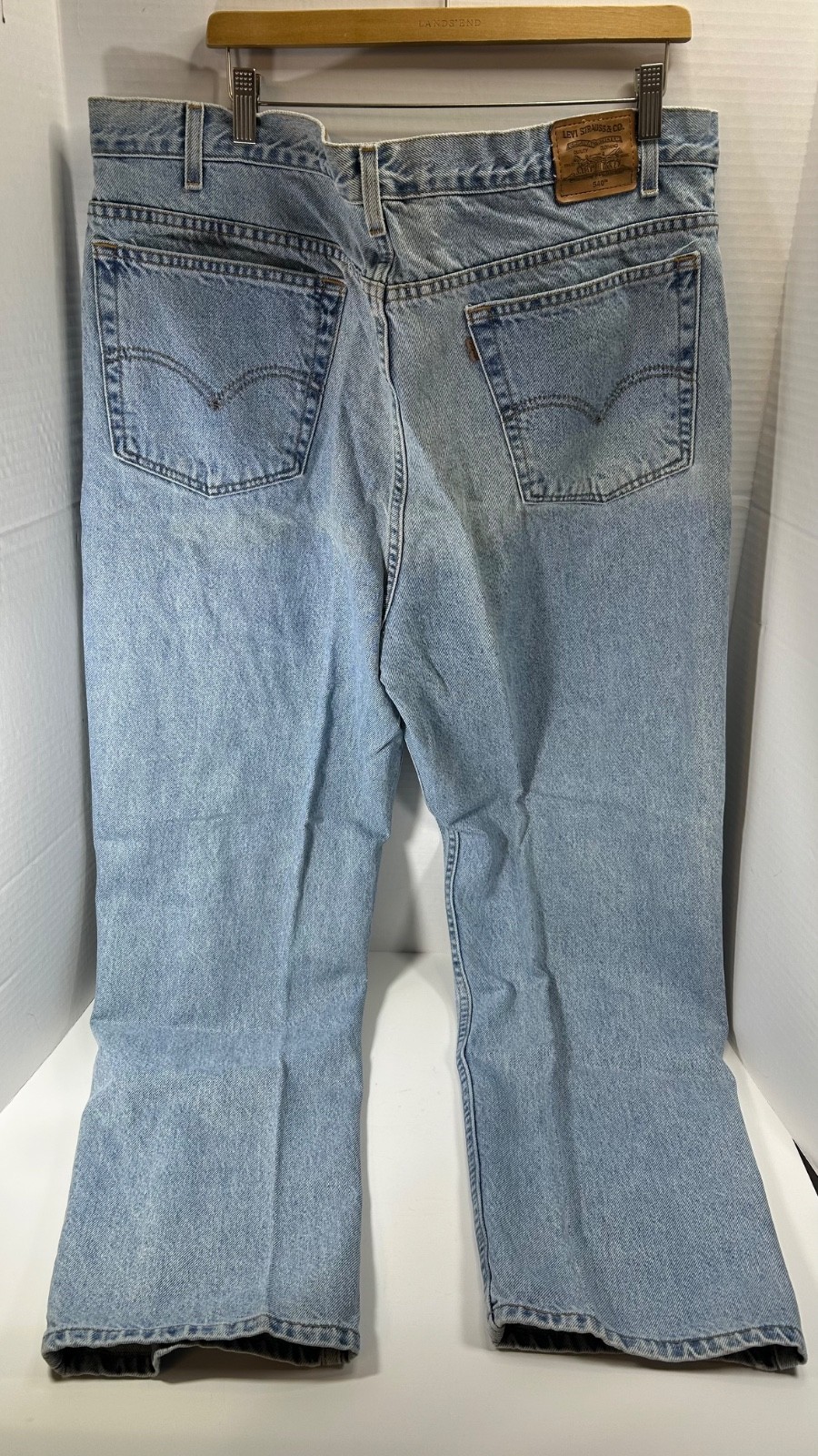 Vtg Levi’s 540 Jeans Men’s 44 x 30 Relaxed Fit Blue Denim Brown Tab Mexico Light