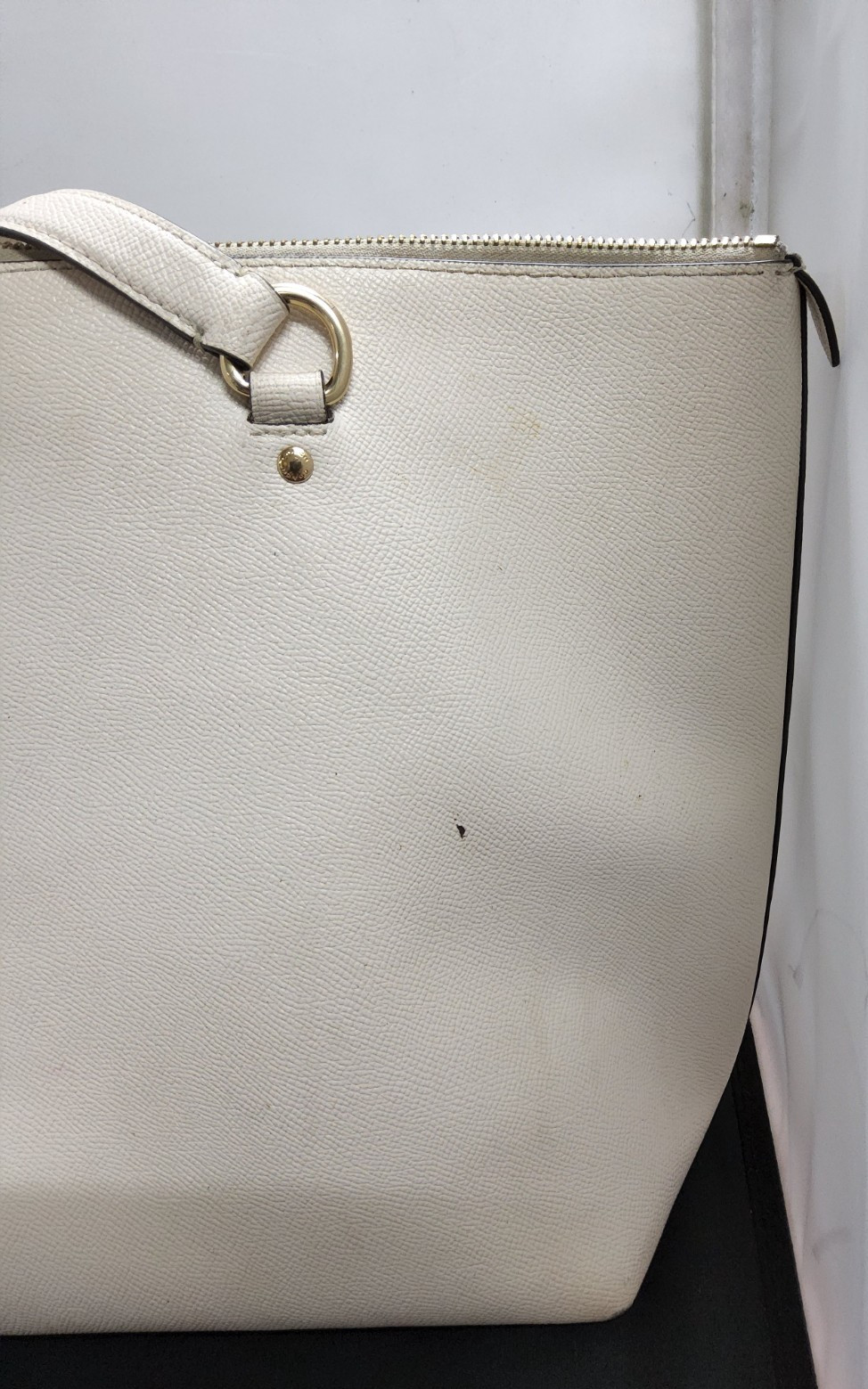 Coach Chalk White Crossgrain Leather Gallery Tote Shoulder Bag Gold Tone F79608