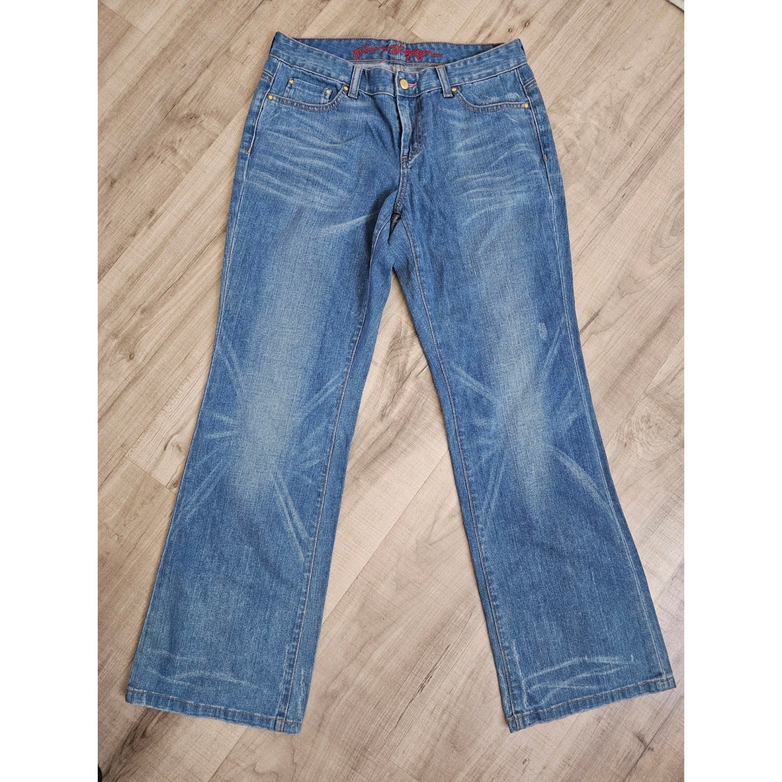 Tommy Hilfiger Womens Bootcut Jeans Medium Wash Whiskered Denim Size 8 mid rise