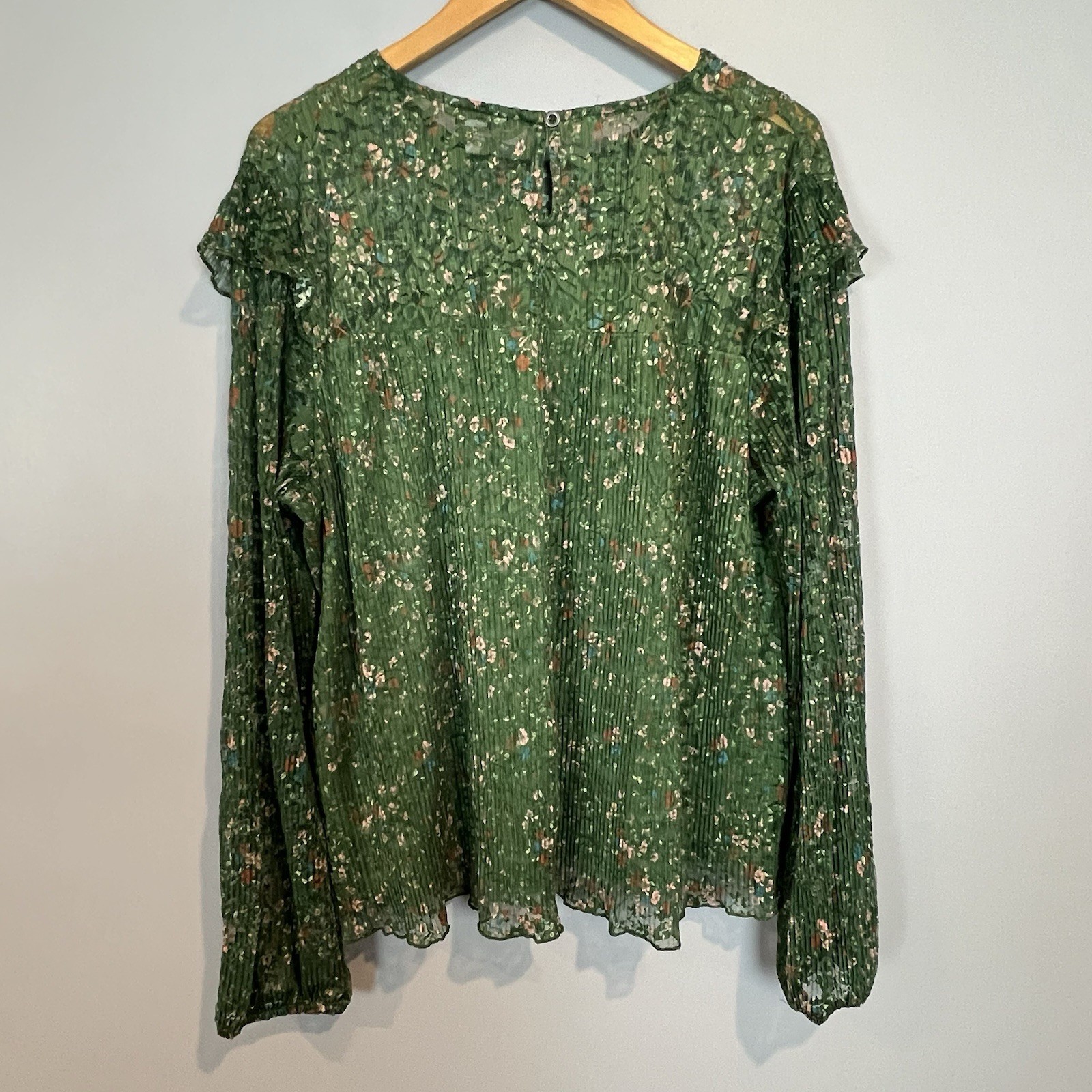 Cato Green Blouse Size XL Pleated Courtyard Garden Semi Sheer Fairycore