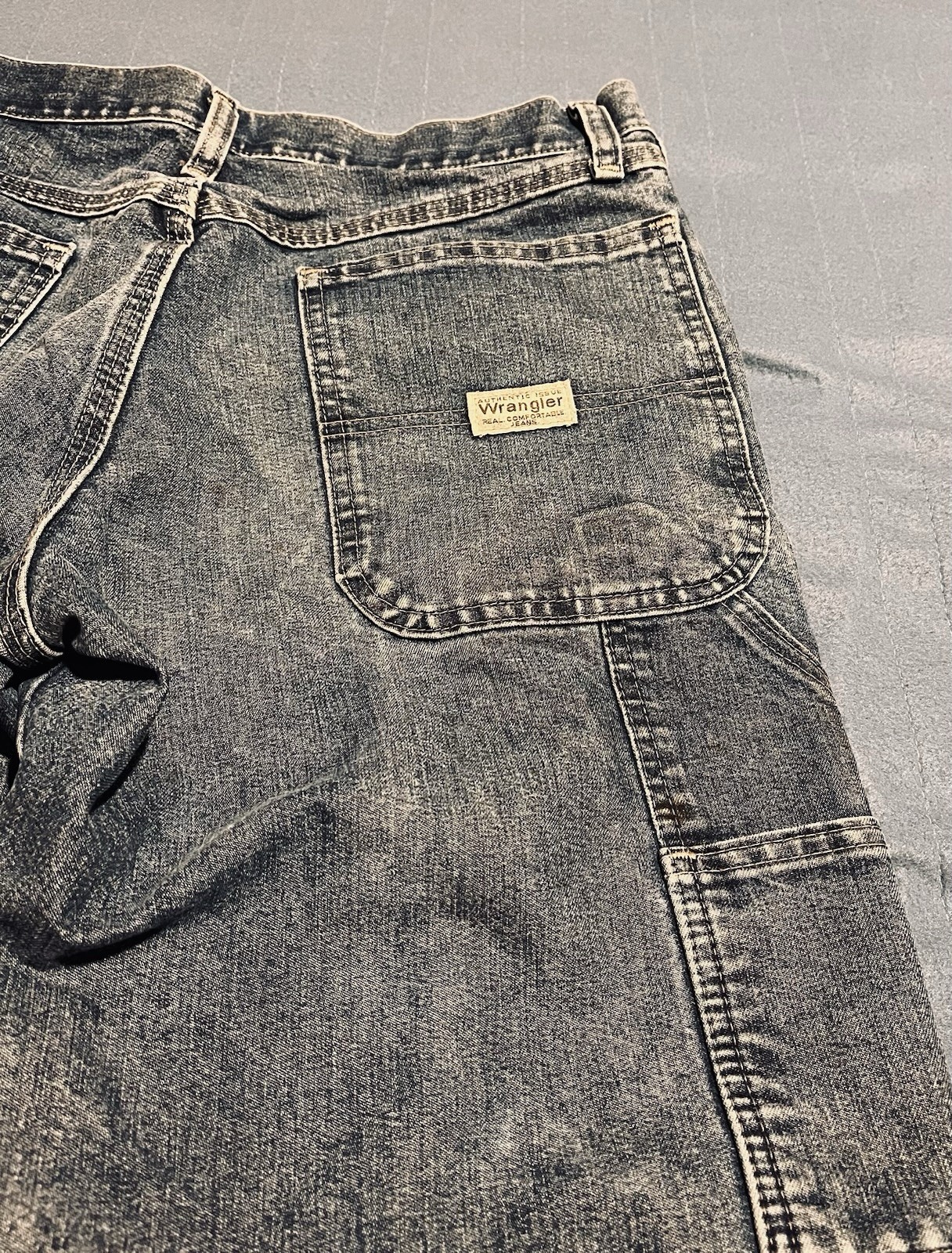 Pre-Owned Wrangler Men’s 32×30 Medium Wash Blue Carpenter Work Wear Pants