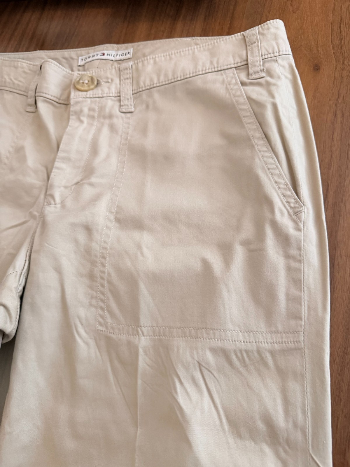 Tommy Hilfiger Women’s Wide Leg Khaki Pants – Size 6 – Classic Cotton Stretch