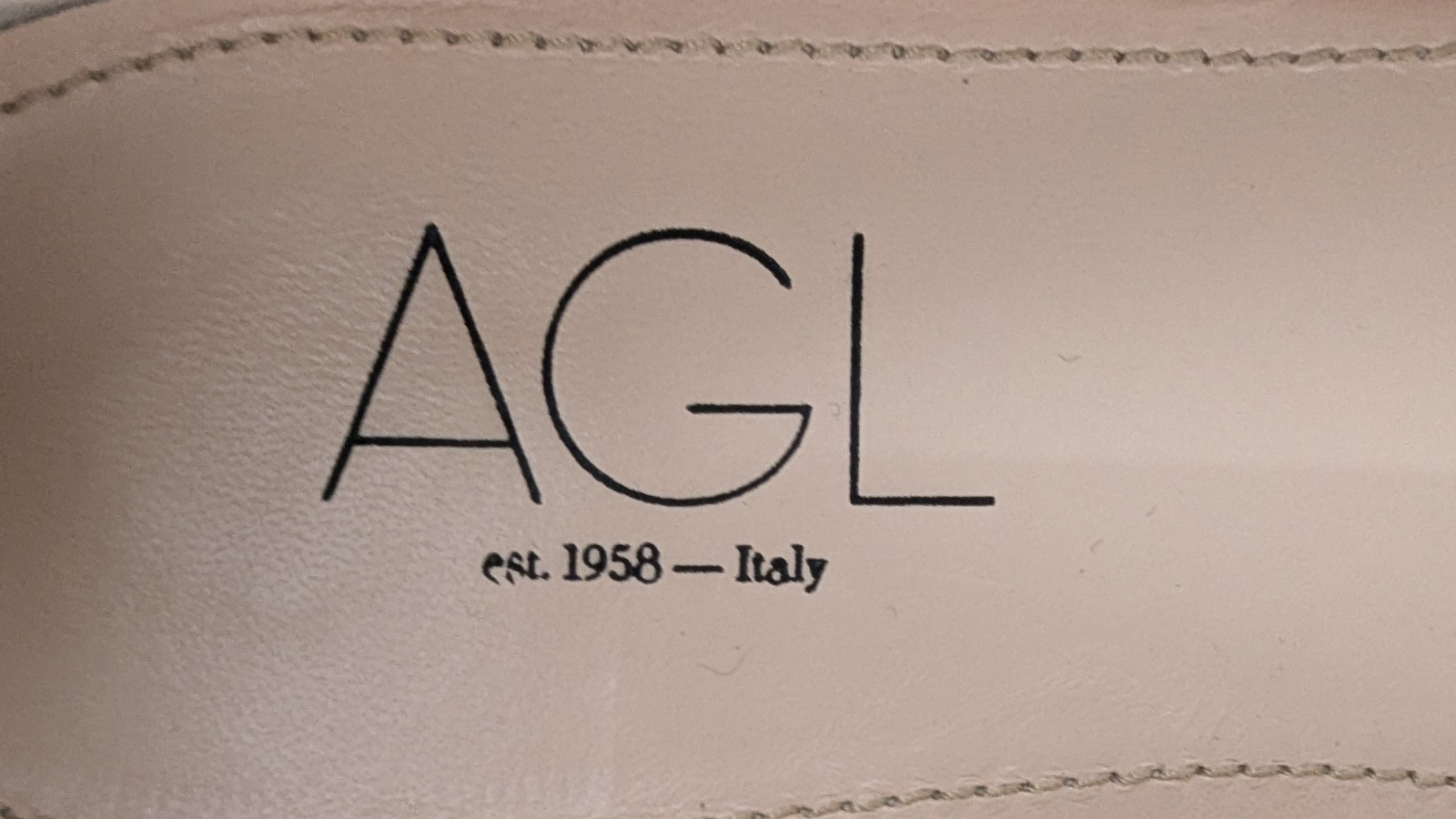 AGL Women’s Silver Snake Pink Nude Leather Loafers Flats Shoes US 7.5/37.5 EUC *