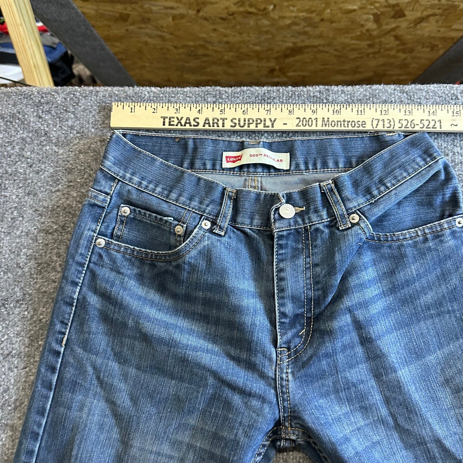 Levi’s Jeans Mens Size 18 Reg Blue 505 Regular Fit Straight Leg Denim W29 L29