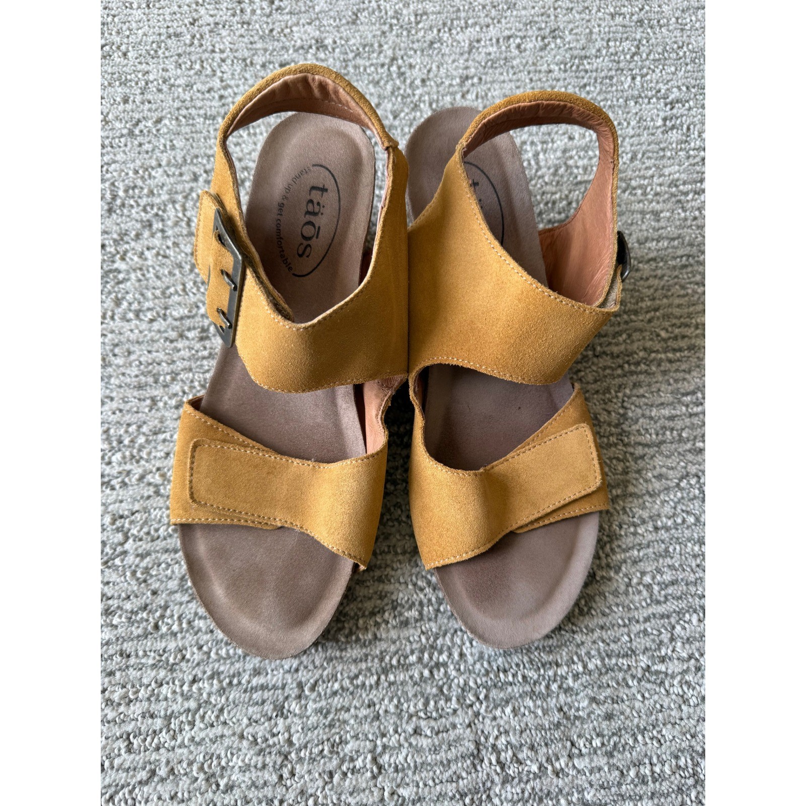 Taos High Society Mustard Yellow Suede Wedge Sandals Womens 7.5 EU 38 Portugal