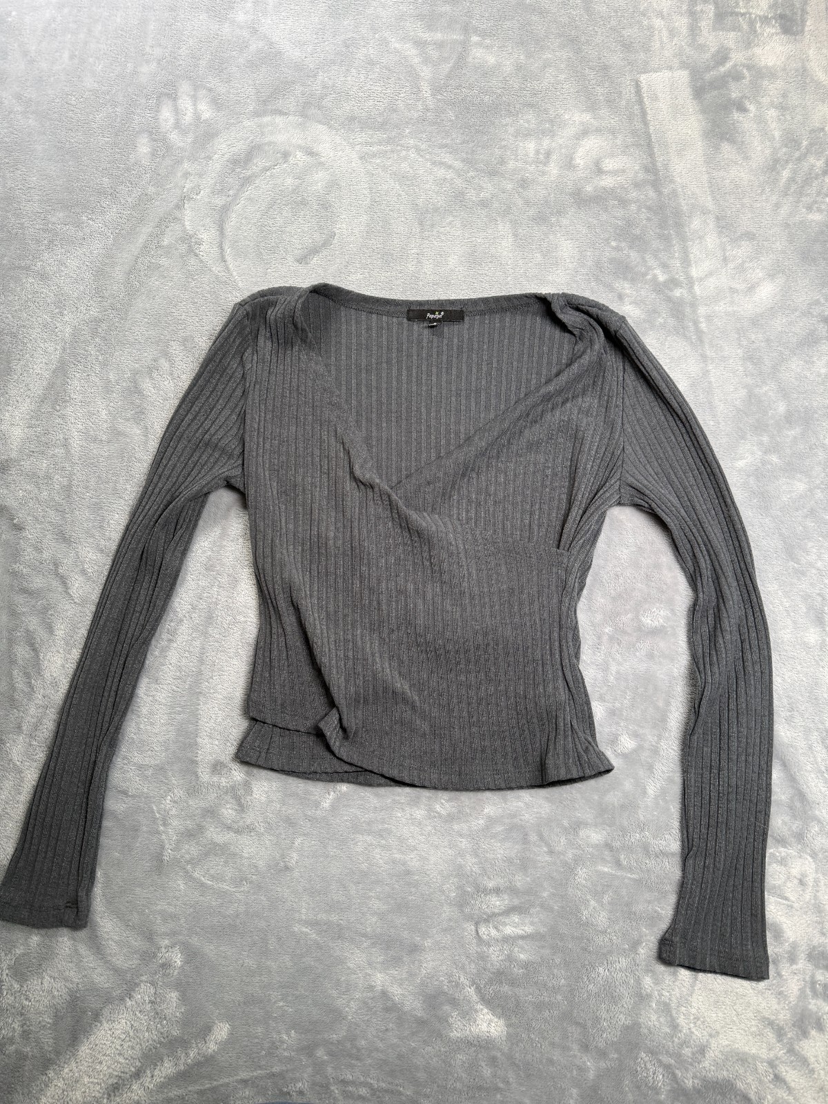 Papaya Wrap Top Womens Small Gray Ribbed Cropped Long Sleeve V Neck Casual
