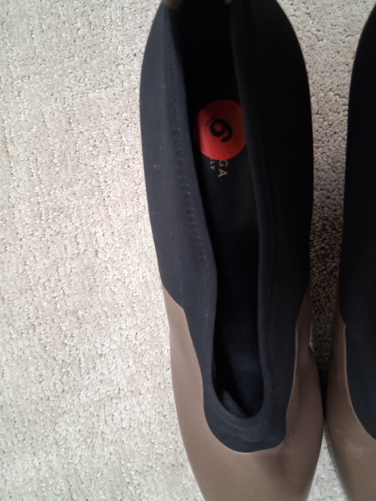 Via Spiga Heels Womens US 11M EUR 38 Tan Leather And Black Fabric ITALY