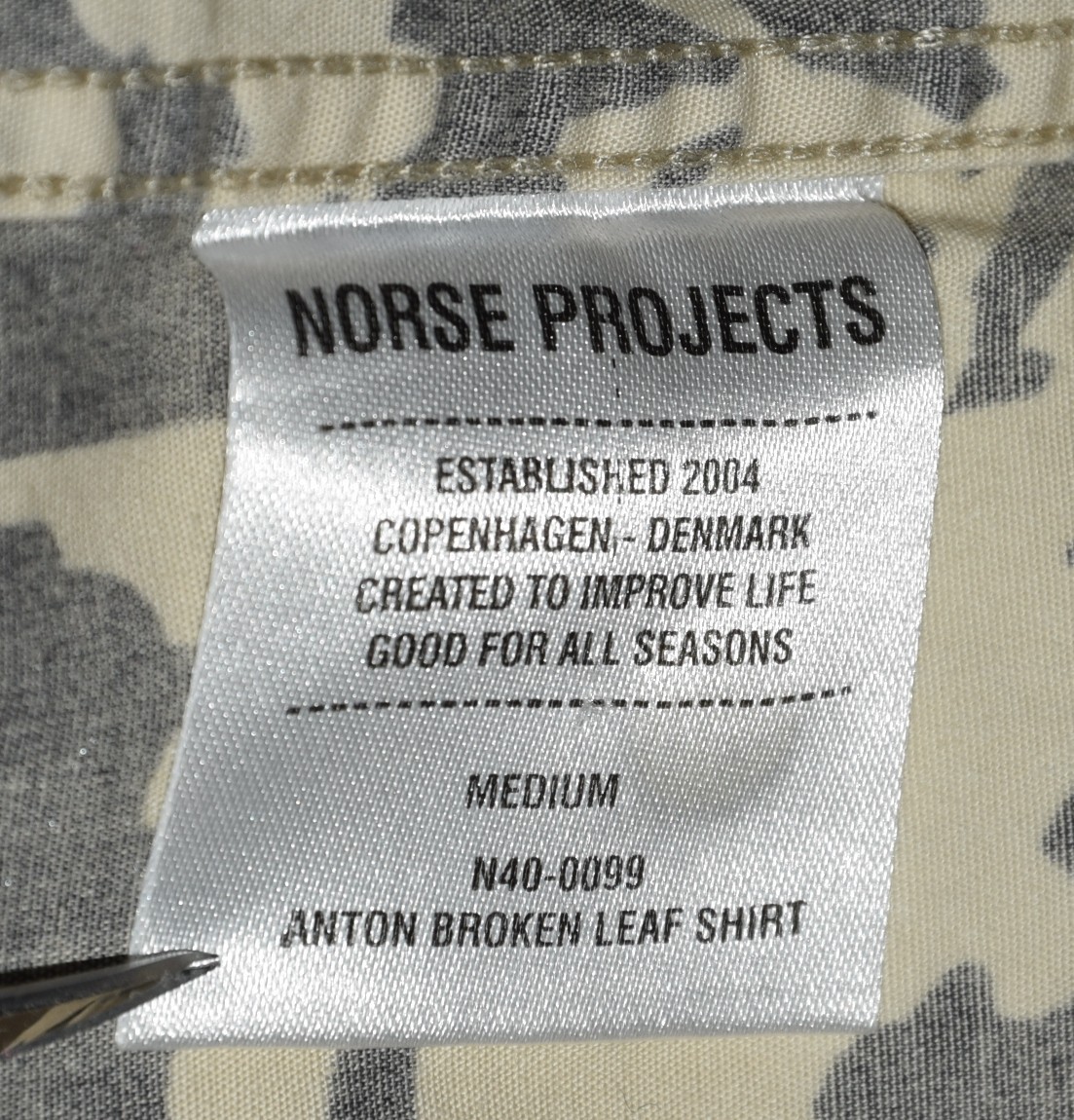 NORSE PROJECTS ANTON BROKEN LEAF LONG SLEEVE SHIRT SIZE M / Slim P2P 21″ MINT