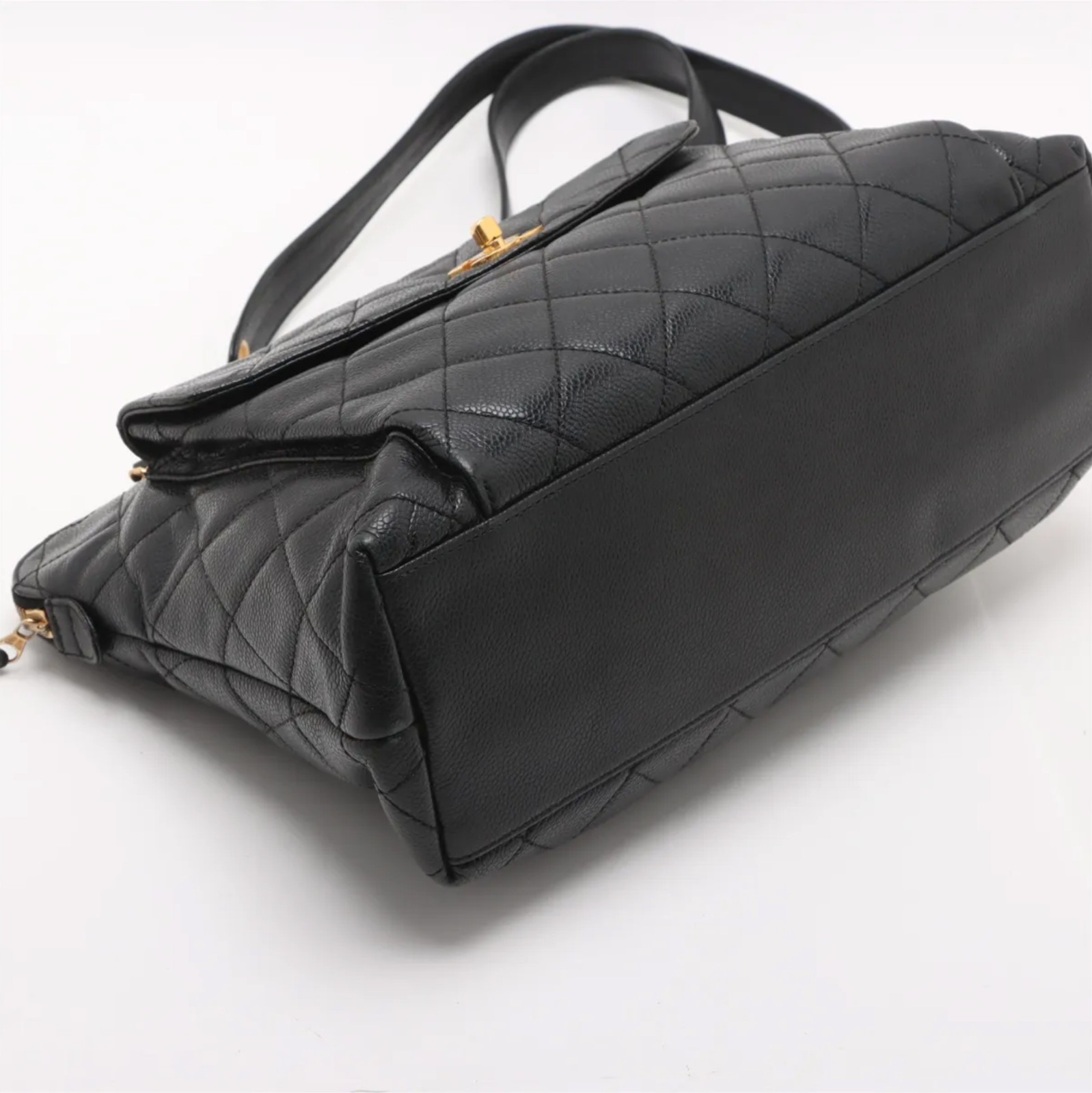 CHANEL FRONT CC POCKET SHOULDER