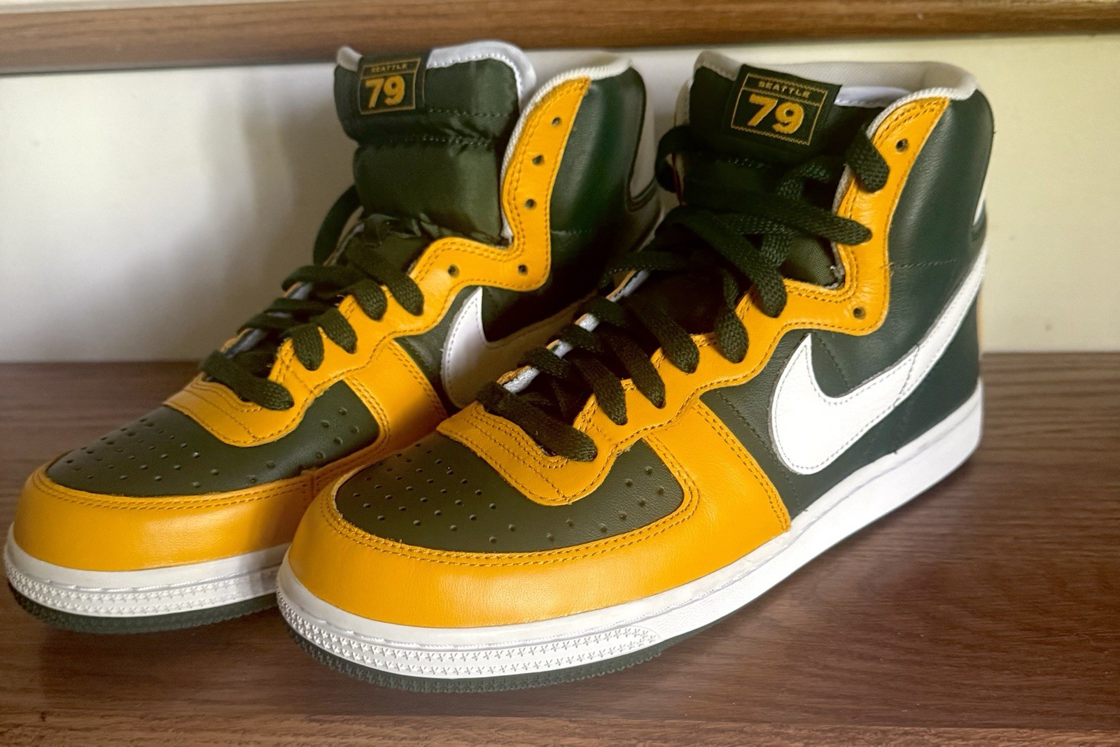 Nike Terminator High Seattle 79 Seattle Supersonics Green Gold Men’s Size 9.5