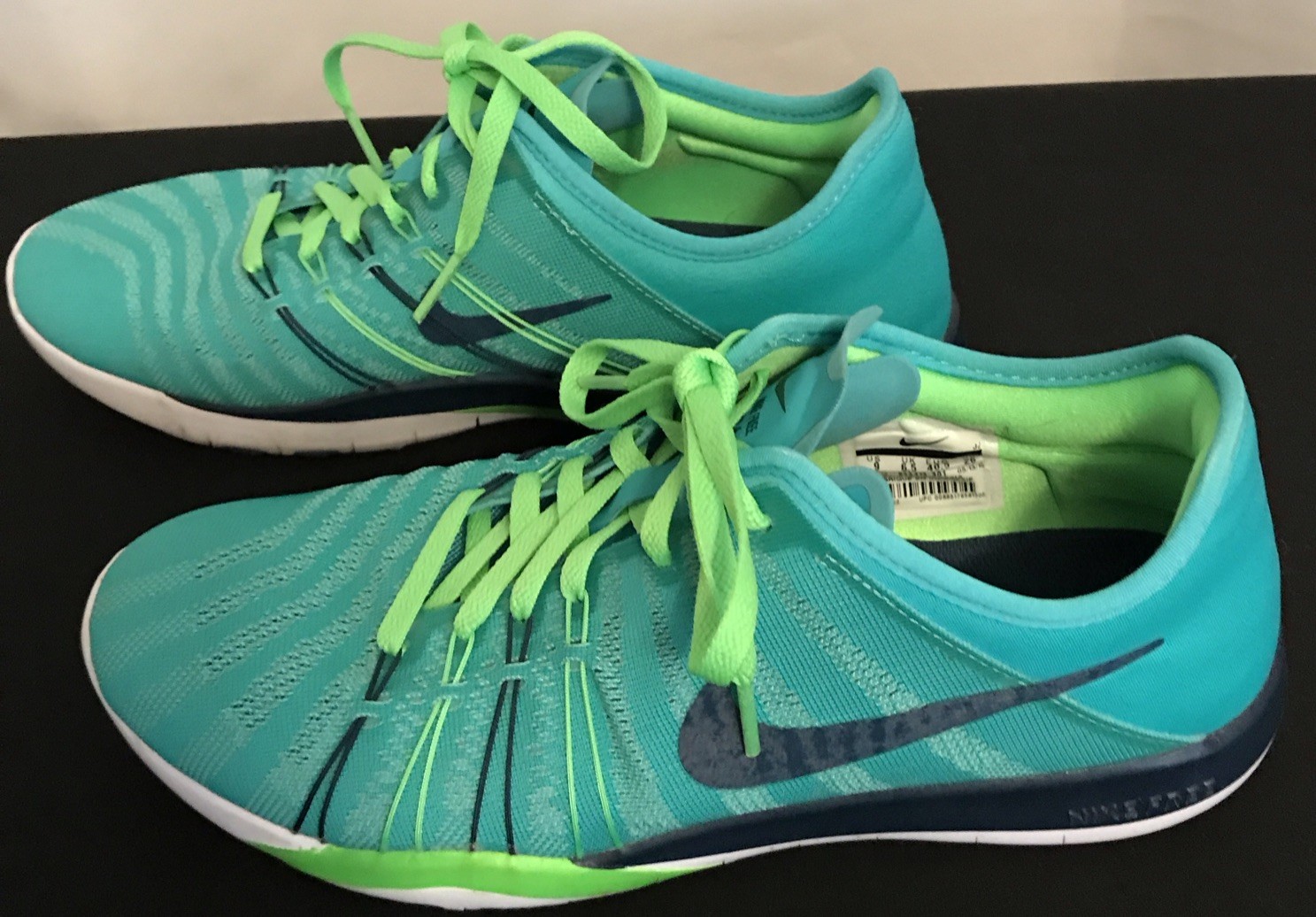 Nike Free TR Woman’s Low Top Lace-Up Training Sneakers Turquoise/Green