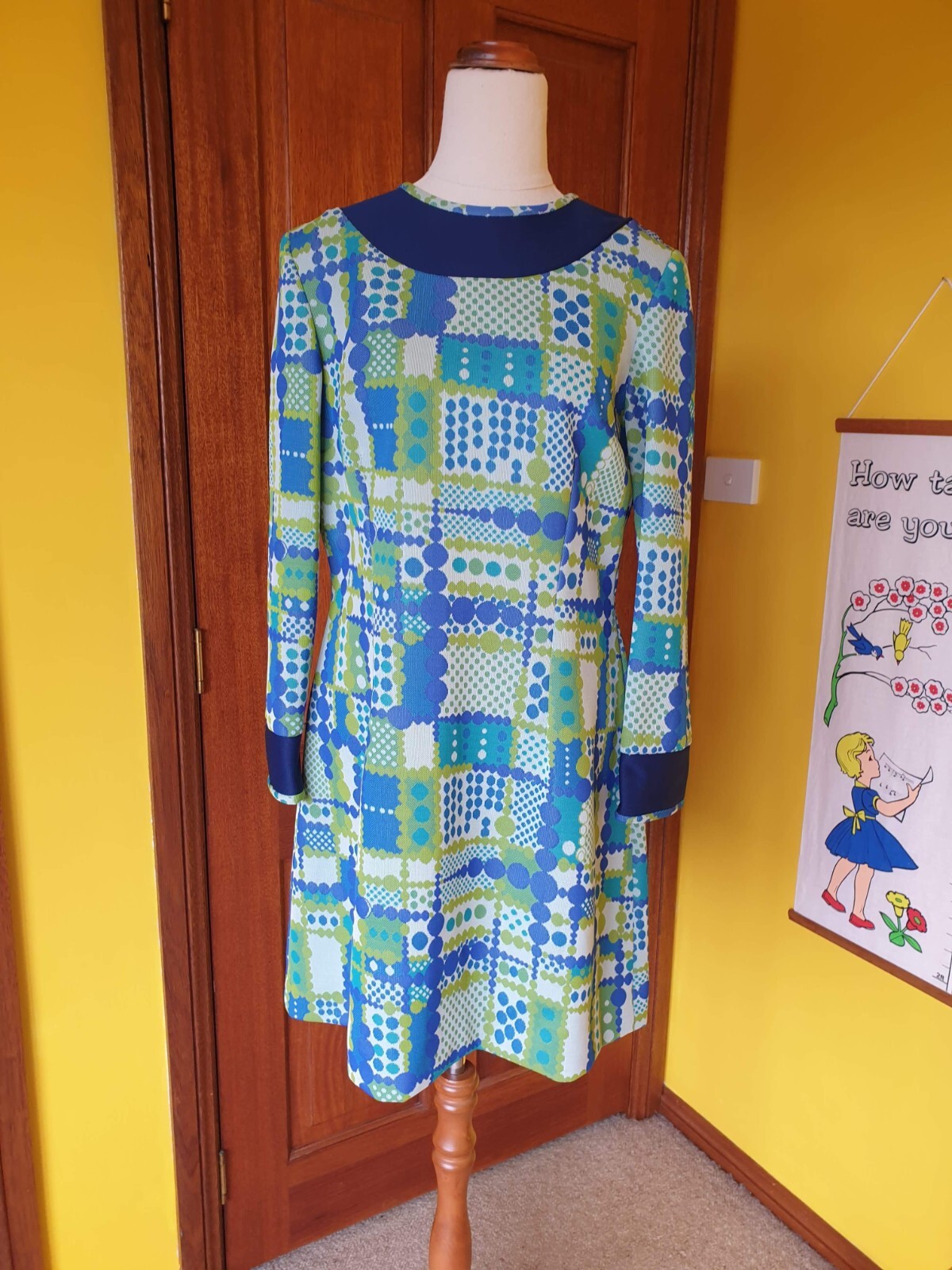 Vintage 1960s Geometric Green & Blue Mod Dress – Size 12