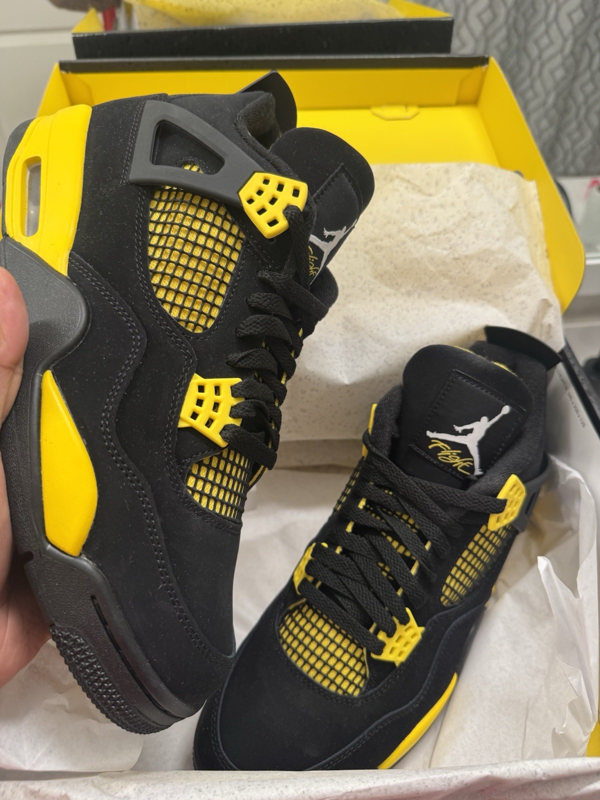 Air Jordan 4 Men’s Sneakers Retro Thunder, Black/Yellow, Size 10.5, DH6927 017